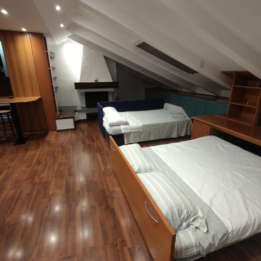 Loft Mansardato Монца Экстерьер фото